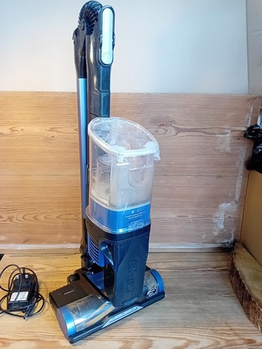 Shark cordless vacuum cleaner - vacuum,